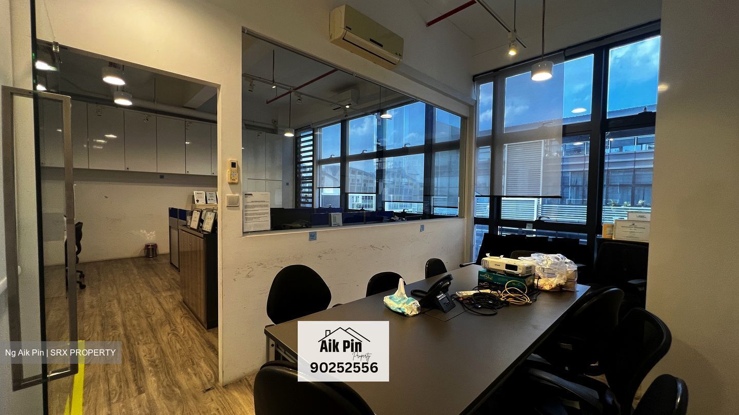 A'posh Bizhub (D27), Factory #493471971